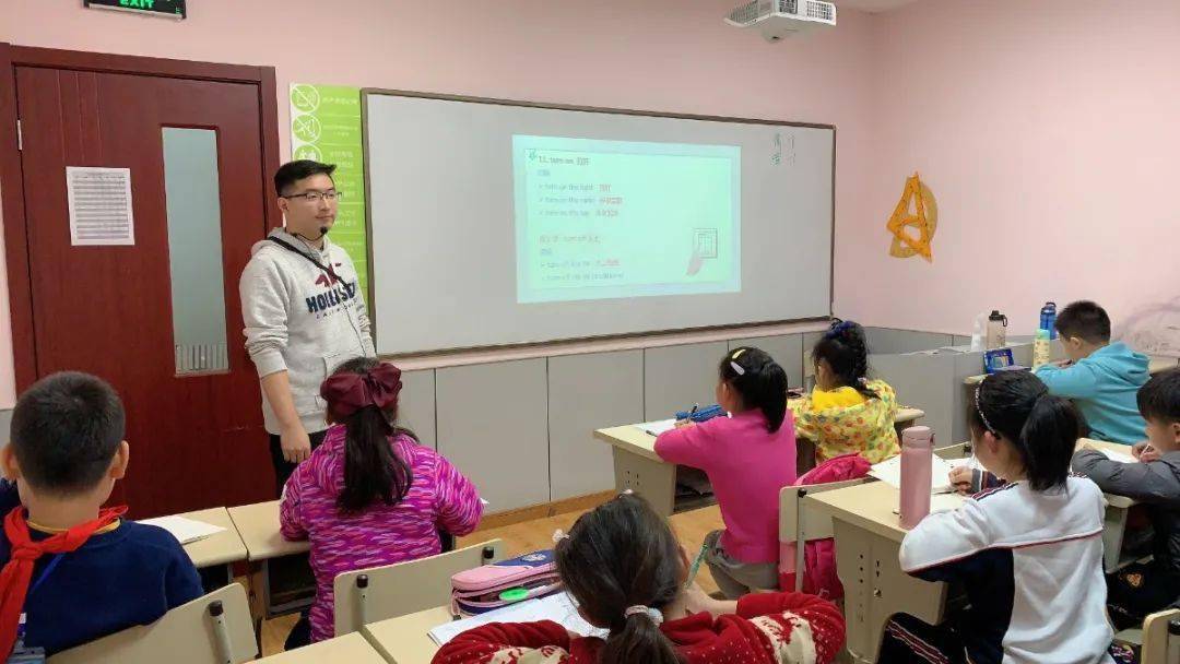 汇侨小学英语培训班电话，开启孩子英语学习之旅的钥匙